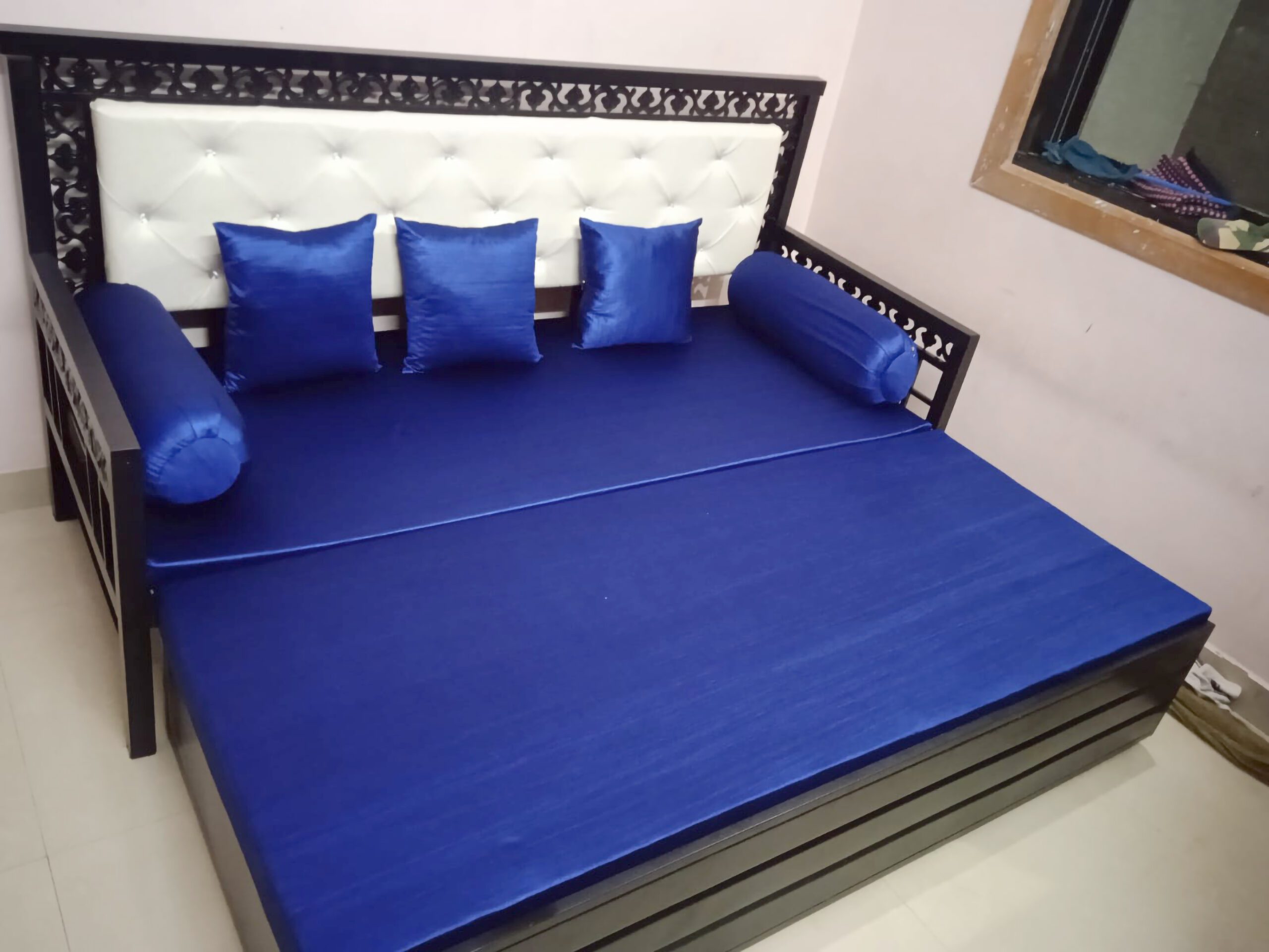 Metal sofa cumbed 2 fold