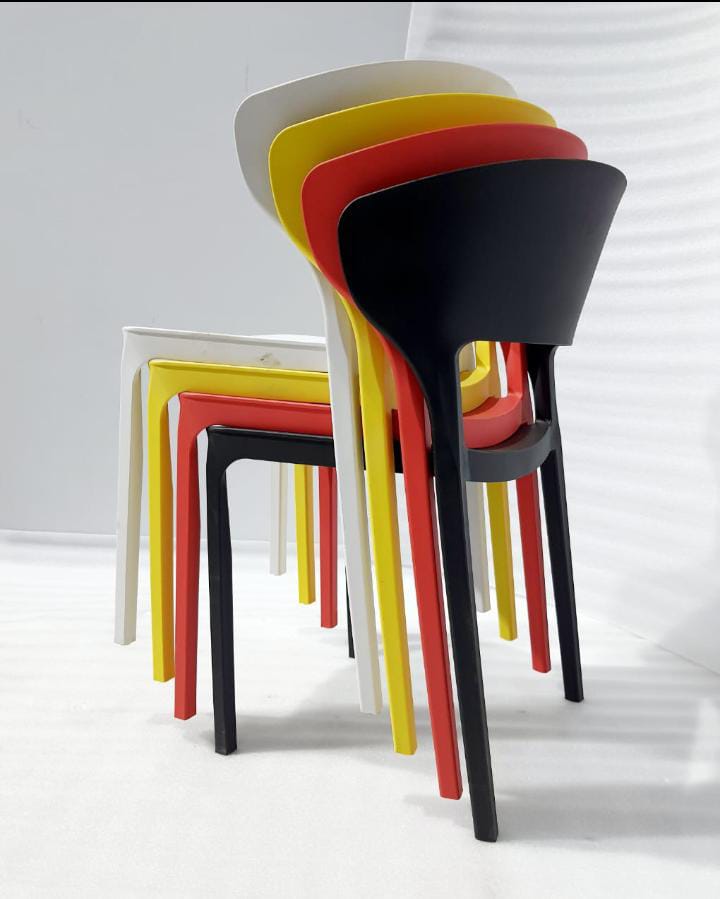 pp stacking chair 1